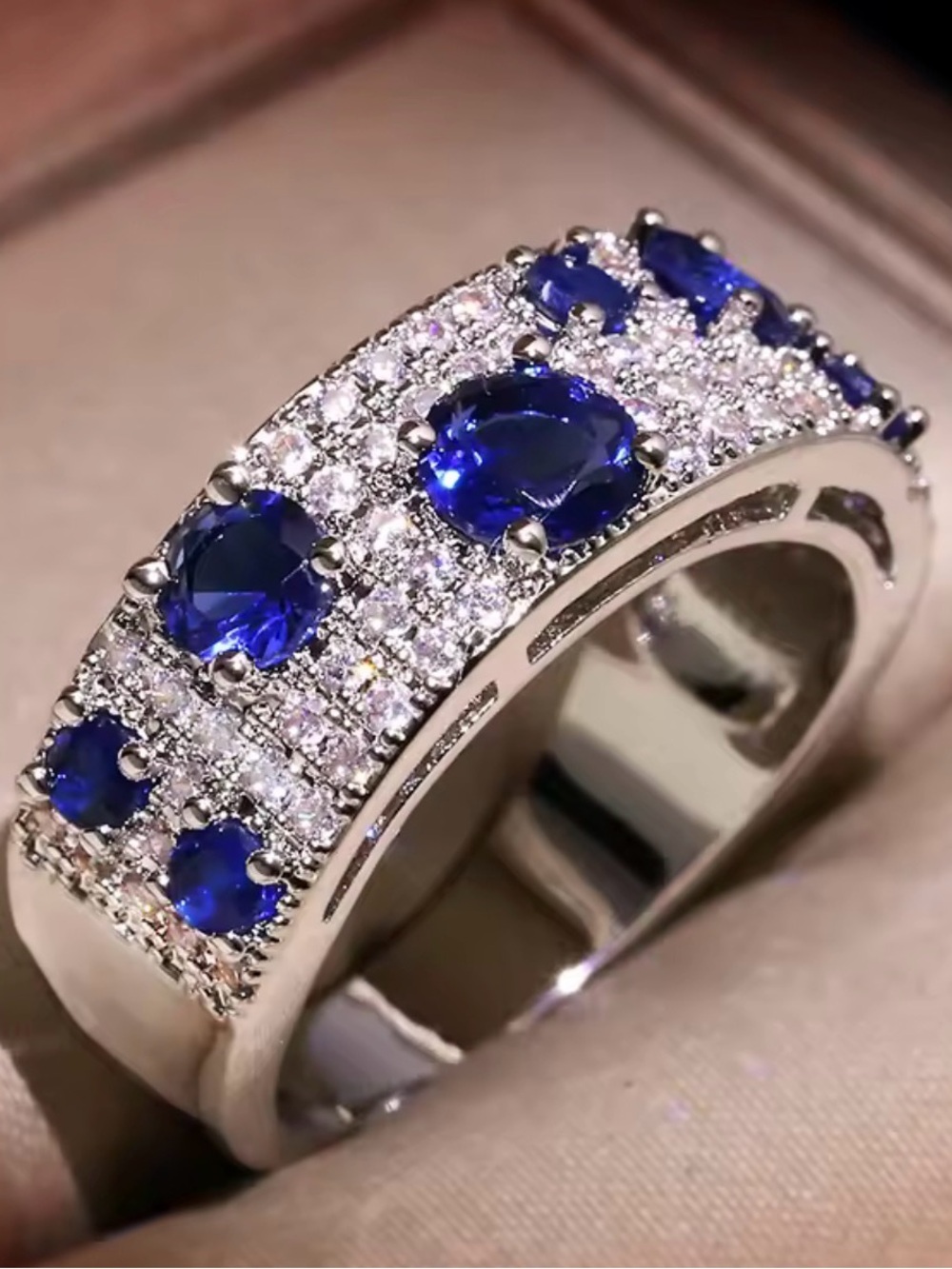 Sterling Silver Lab Blue Sapphire & White Sapphire Pavé Band Size 8 - Picture 4 of 4